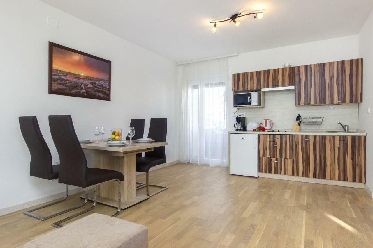 Apartmani Gabriella Vodice Exterior photo