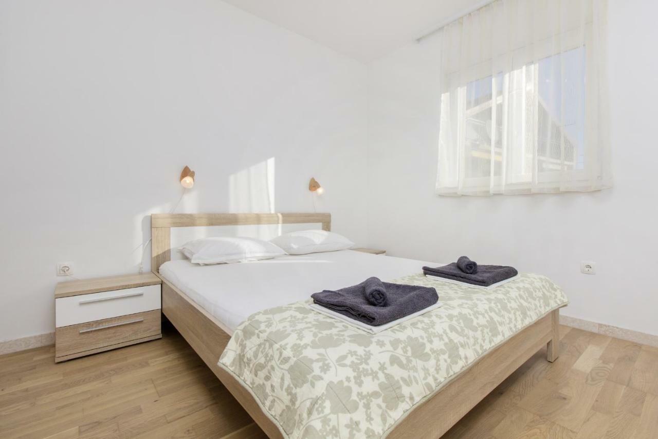 Apartmani Gabriella Vodice Exterior photo