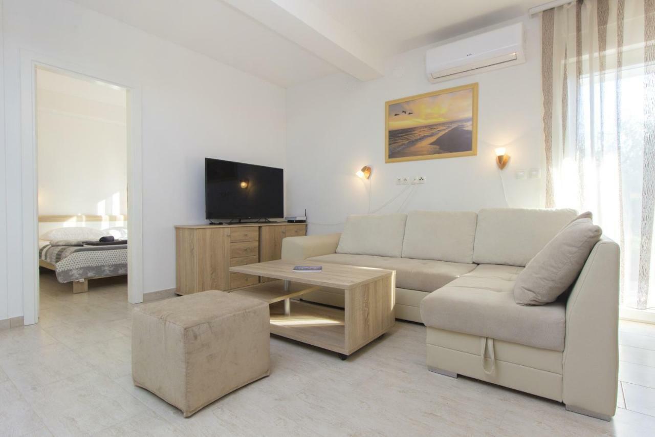 Apartmani Gabriella Vodice Exterior photo