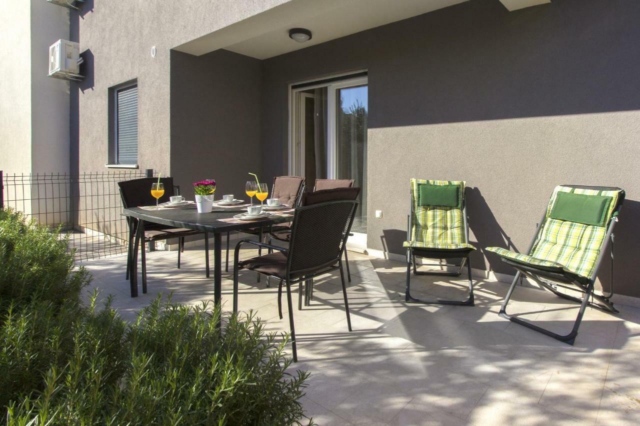 Apartmani Gabriella Vodice Exterior photo